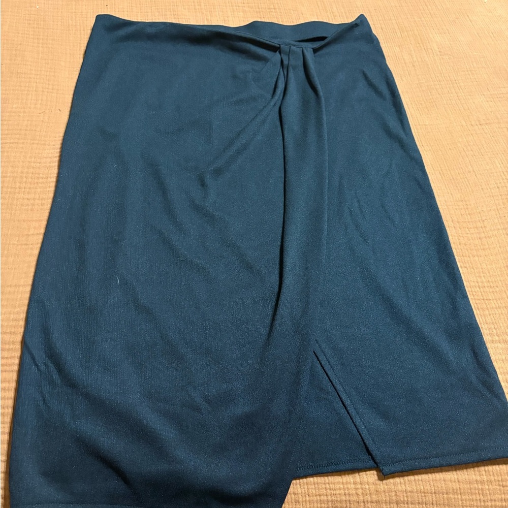 Elegant Black Women's Skirt